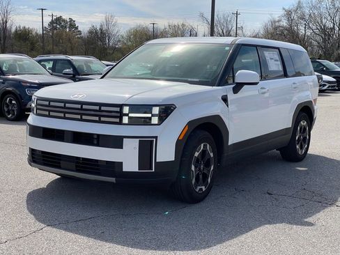 New 2025 Hyundai Santa Fe SE image 3