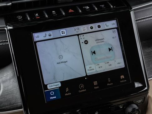 Used 2022 Jeep Grand Cherokee L Limited w/ Black Appearance Package RWD image 41