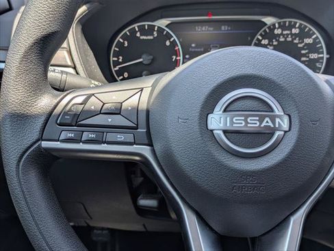 Used 2023 Nissan Altima 2.5 SV FWD image 13
