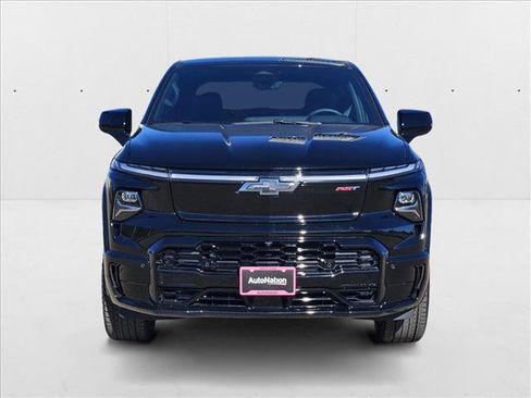 New 2024 Chevrolet Silverado EV RST image 6