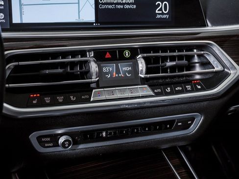 Used 2020 BMW X5 xDrive40i w/ Premium Package image 24