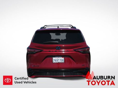 Certified 2025 Toyota Sienna XSE w/ XSE Premium Package image 7