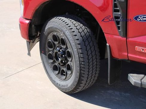 New 2026 Ford F250 Lariat w/ Black Appearance Package image 5