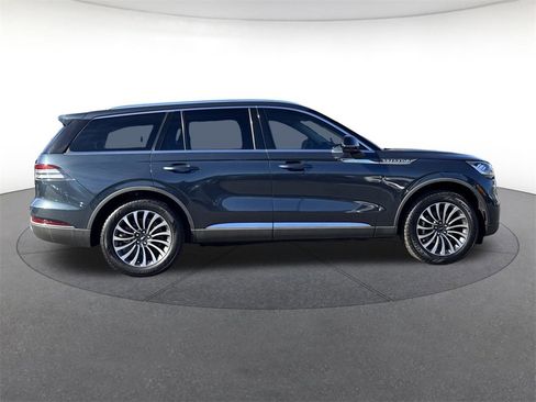 Used 2022 Lincoln Aviator Reserve w/ Equipment Group 201A image 6