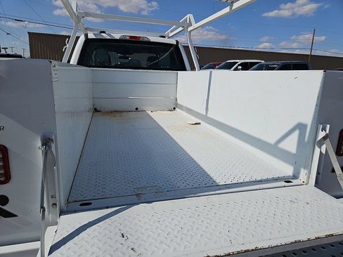 Used 2023 Ford F250 XL w/ XL Chrome Package RWD image 15