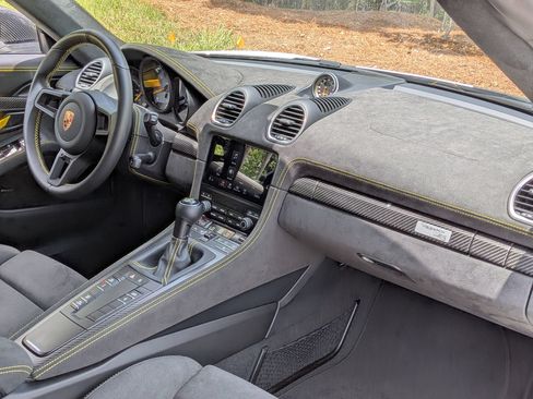 Certified 2024 Porsche 718 Boxster Spyder RS RWD image 20