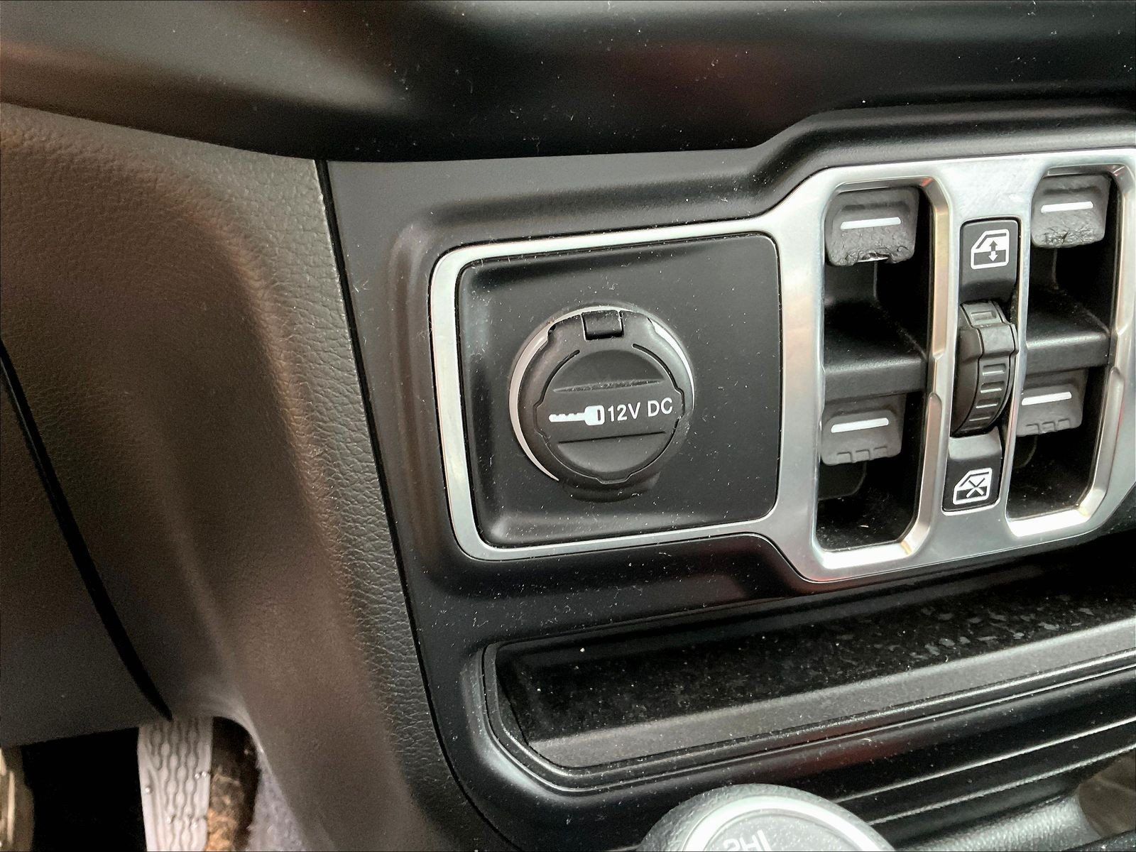 Used 2020 Jeep Wrangler Unlimited Sport AWD/4WD image 16