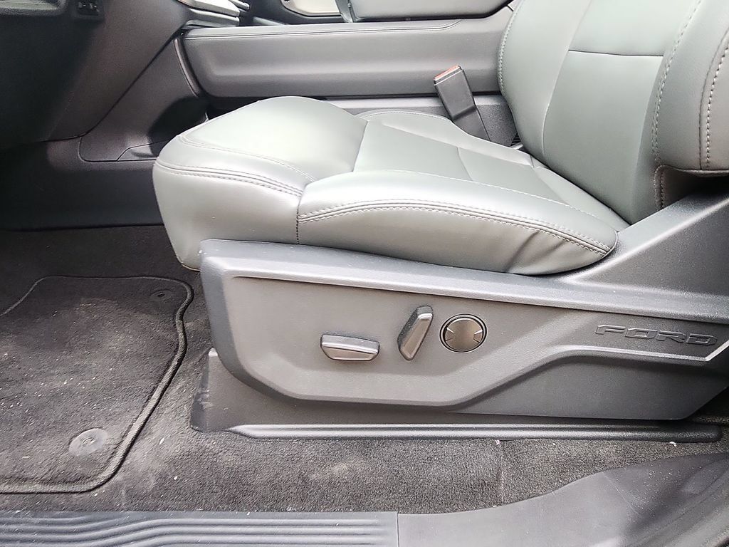 New 2027 Ford Expedition Max Active RWD image 16