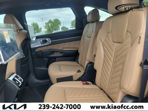 New 2026 Kia Sorento SX Prestige w/ Olive Brown Leather Package AWD/4WD image 13
