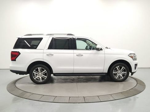 Used 2024 Ford Expedition Limited RWD image 8