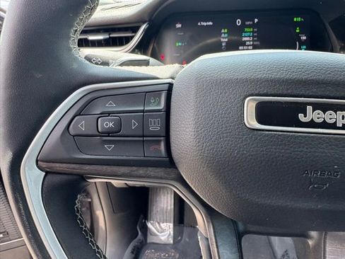 Used 2023 Jeep Grand Cherokee 4WD 4xe image 20