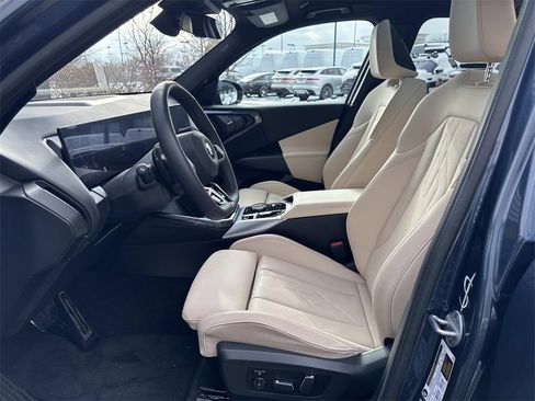 Used 2025 BMW X3 xDrive30i w/ M Sport Package image 18