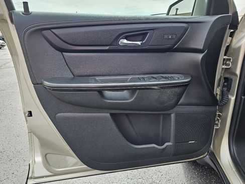 Used 2015 Chevrolet Traverse LTZ image 4