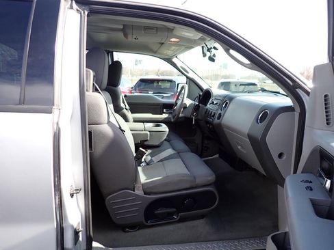 Used 2004 Ford F150 XLT image 9