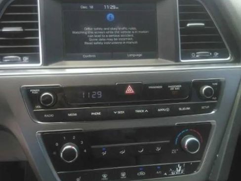 Used 2016 Hyundai Sonata Sport w/ Option Group 1V image 10