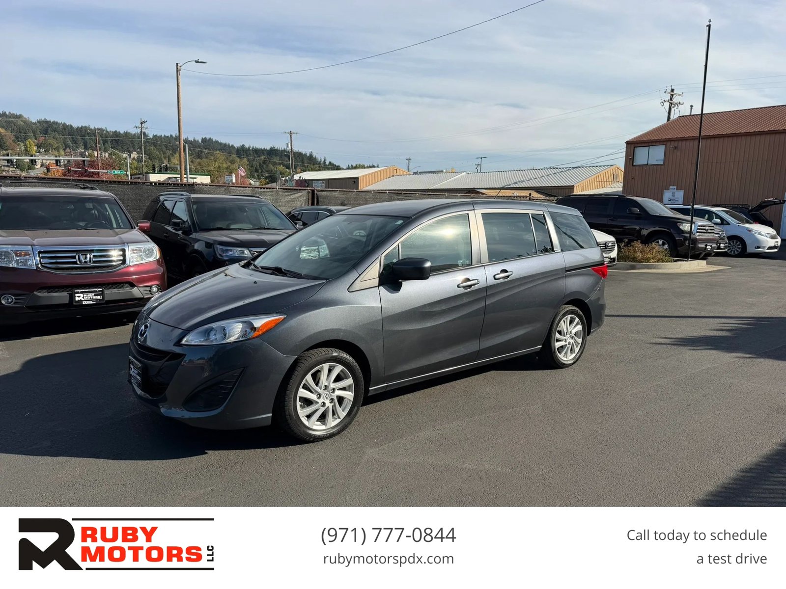 Used 2012 MAZDA MAZDA5 Sport FWD image 1