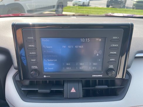 Used 2020 Toyota RAV4 XLE w/ All Weather Liner Package AWD/4WD image 20