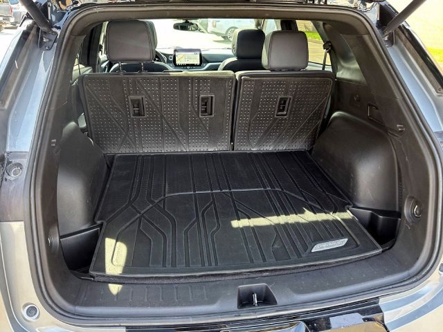 Certified 2023 Chevrolet Blazer RS w/ Enhanced Convenience Package FWD image 12