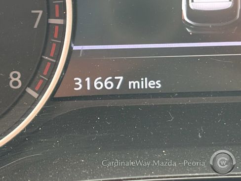 Used 2025 Nissan Pathfinder SV image 14