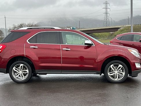 Used 2017 Chevrolet Equinox Premier w/ Enhanced Convenience Package image 2