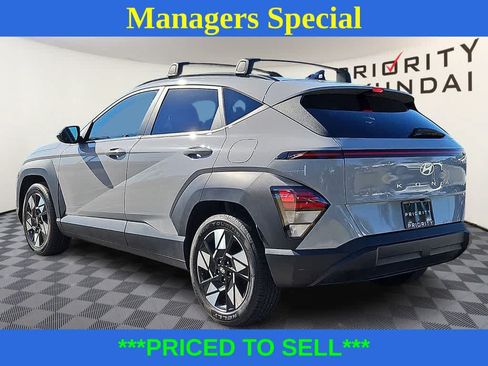 Used 2024 Hyundai Kona SEL FWD image 6
