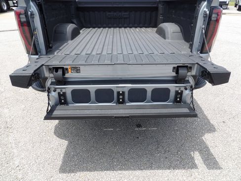 Used 2025 GMC Sierra 2500 AT4 AWD/4WD image 54