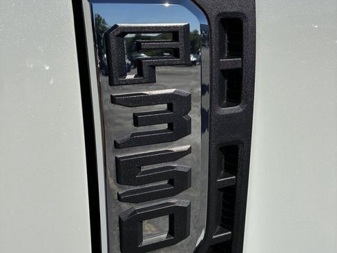 Used 2024 Ford F350 King Ranch AWD/4WD image 13