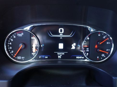 Used 2022 GMC Acadia AT4 w/ Technology Package image 10