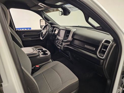 Used 2024 RAM 3500 Big Horn image 30