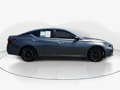 Used 2024 Nissan Altima 2.5 S FWD image 5