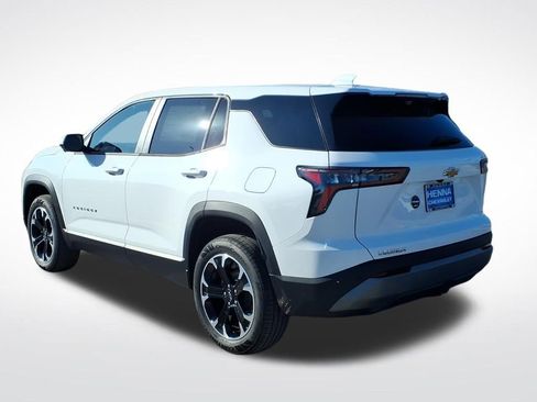 New 2026 Chevrolet Equinox LT w/ Convenience Package II FWD image 5