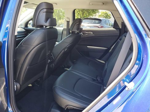 Used 2024 Kia Sportage EX FWD image 13