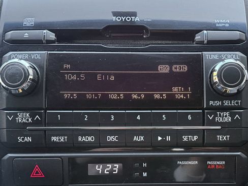 Used 2012 Toyota Tacoma 4x4 Access Cab V6 w/ TRD Sport Pkg image 19