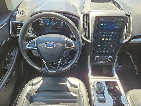 Used 2024 Ford Edge SEL AWD/4WD image 17