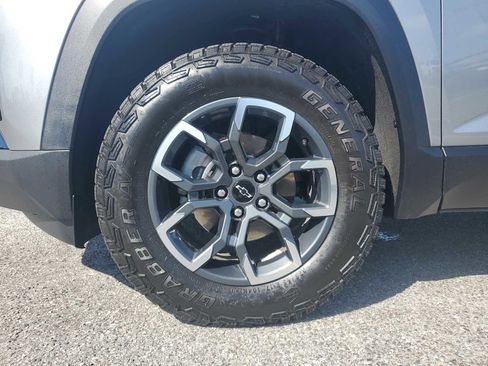 New 2026 Chevrolet Equinox ACTIV AWD/4WD image 10