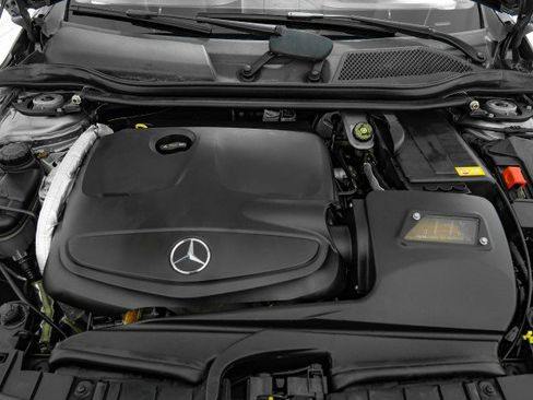 Used 2015 Mercedes-Benz GLA 250 4MATIC image 50