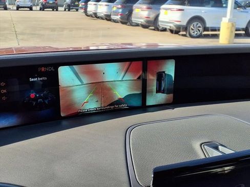 Certified 2024 Lincoln Nautilus Premier image 9