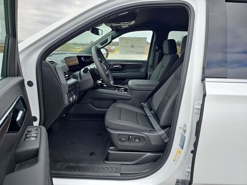 New 2026 Chevrolet Suburban LS RWD image 19