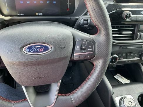 Used 2025 Ford Escape ST-Line AWD/4WD image 23