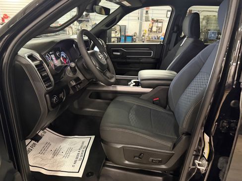 Used 2025 RAM 2500 Big Horn AWD/4WD image 53