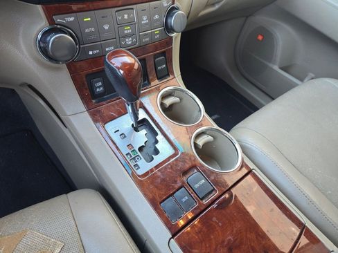 Used 2012 Toyota Highlander Limited image 15