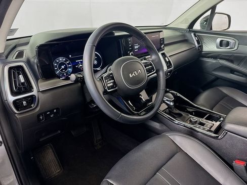 Used 2023 Kia Sorento SX AWD/4WD image 9