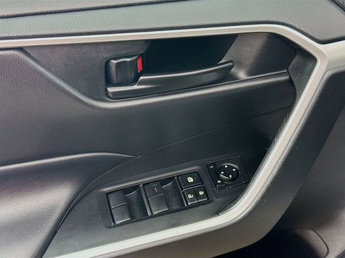 Used 2023 Toyota RAV4 LE image 12