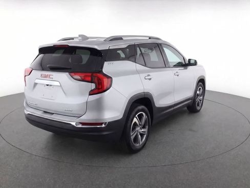 Used 2020 GMC Terrain SLT w/ Preferred Package AWD/4WD image 4