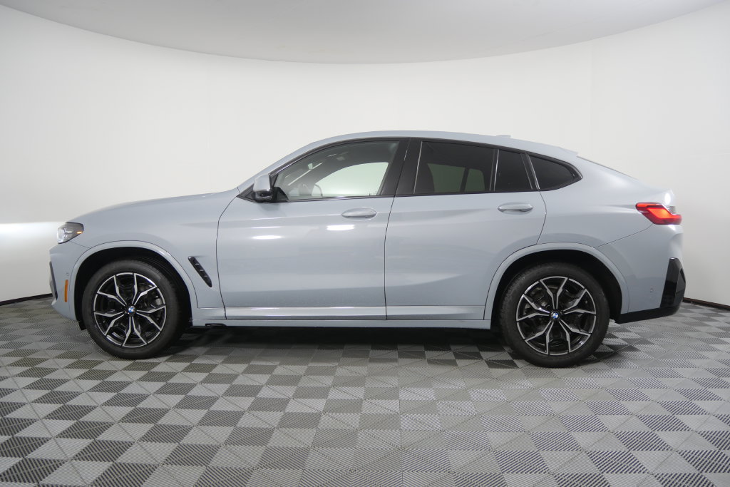Certified 2024 BMW X4 xDrive30i w/ Premium Package AWD/4WD image 7