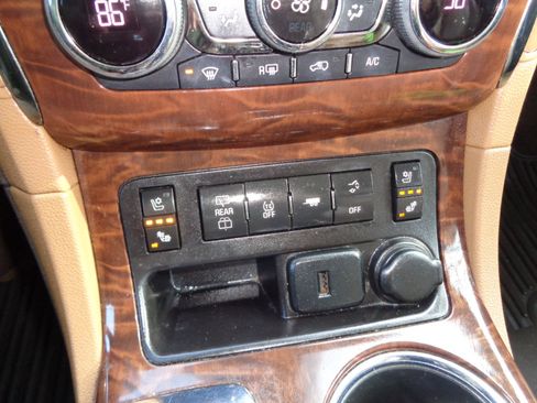 Used 2015 Buick Enclave Premium w/ Experience Buick Package image 23