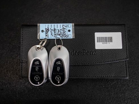 Used 2024 Mercedes-Benz GLC 43 AMG 4MATIC image 47