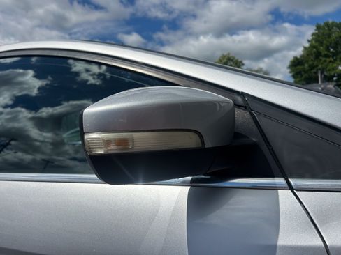 Used 2014 Ford Focus Titanium FWD image 25