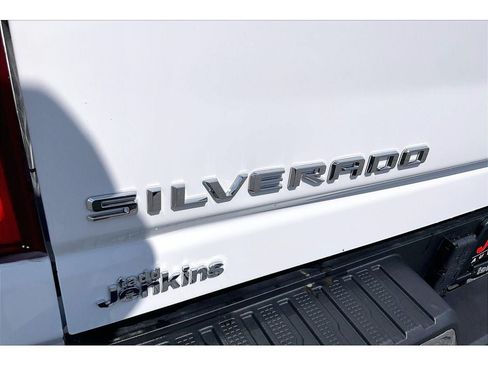 Used 2022 Chevrolet Silverado 3500 LTZ AWD/4WD image 32