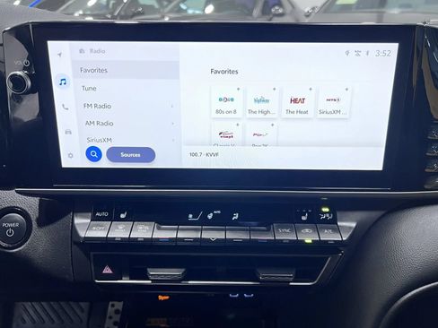 Used 2025 Toyota Camry XSE FWD image 18